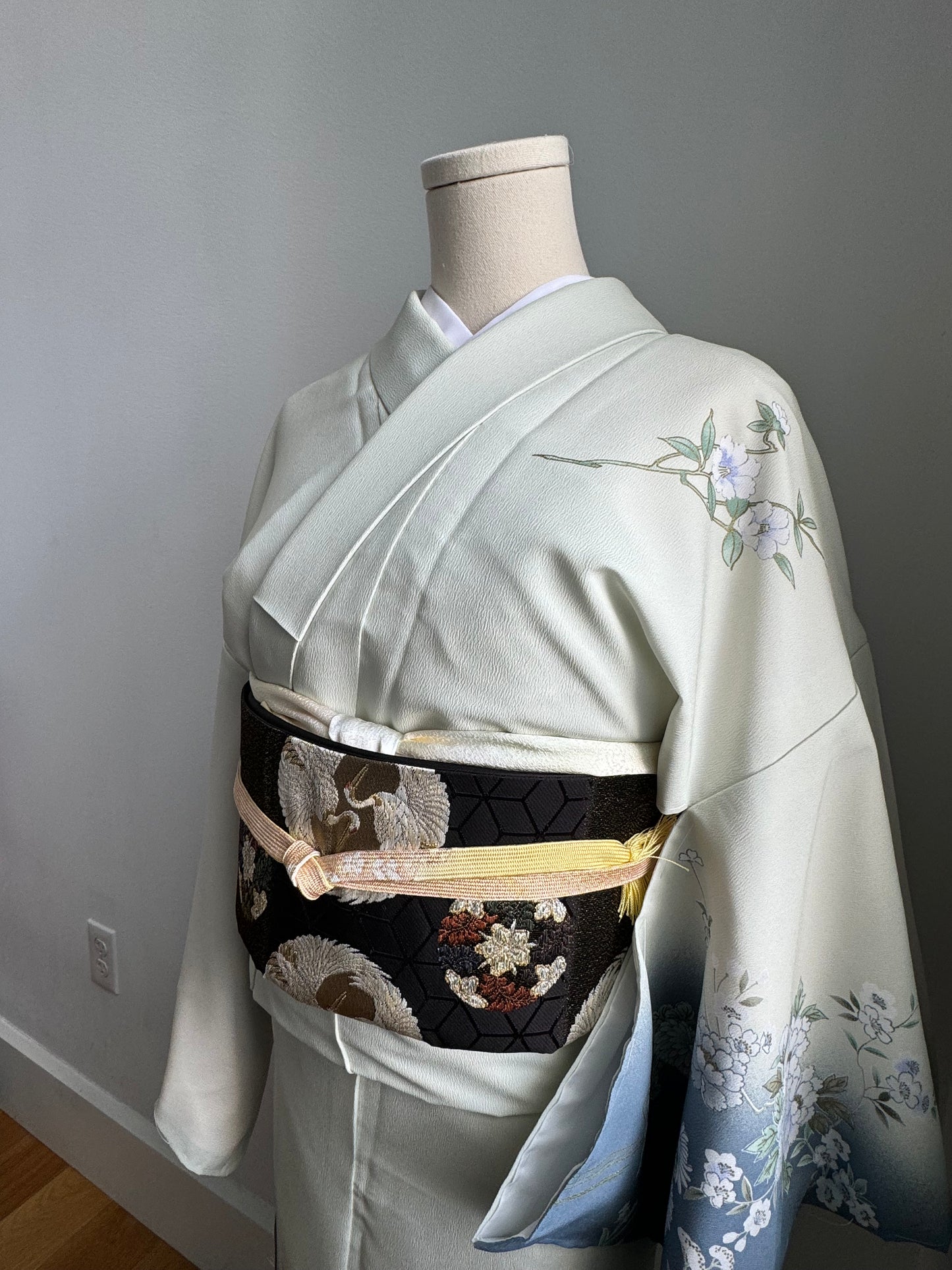 Rent for washable Kimono (Size M)