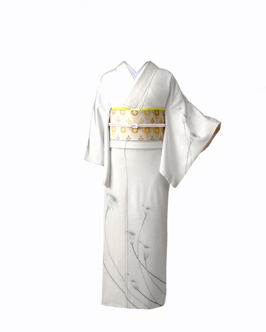 Rent for the Japanese Pure Silk Kimono (Size M）