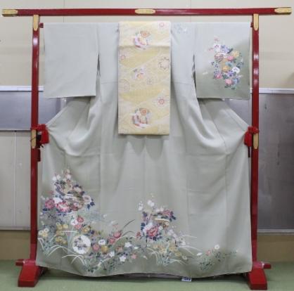 Japanese Pure Silk Kimono (size S)