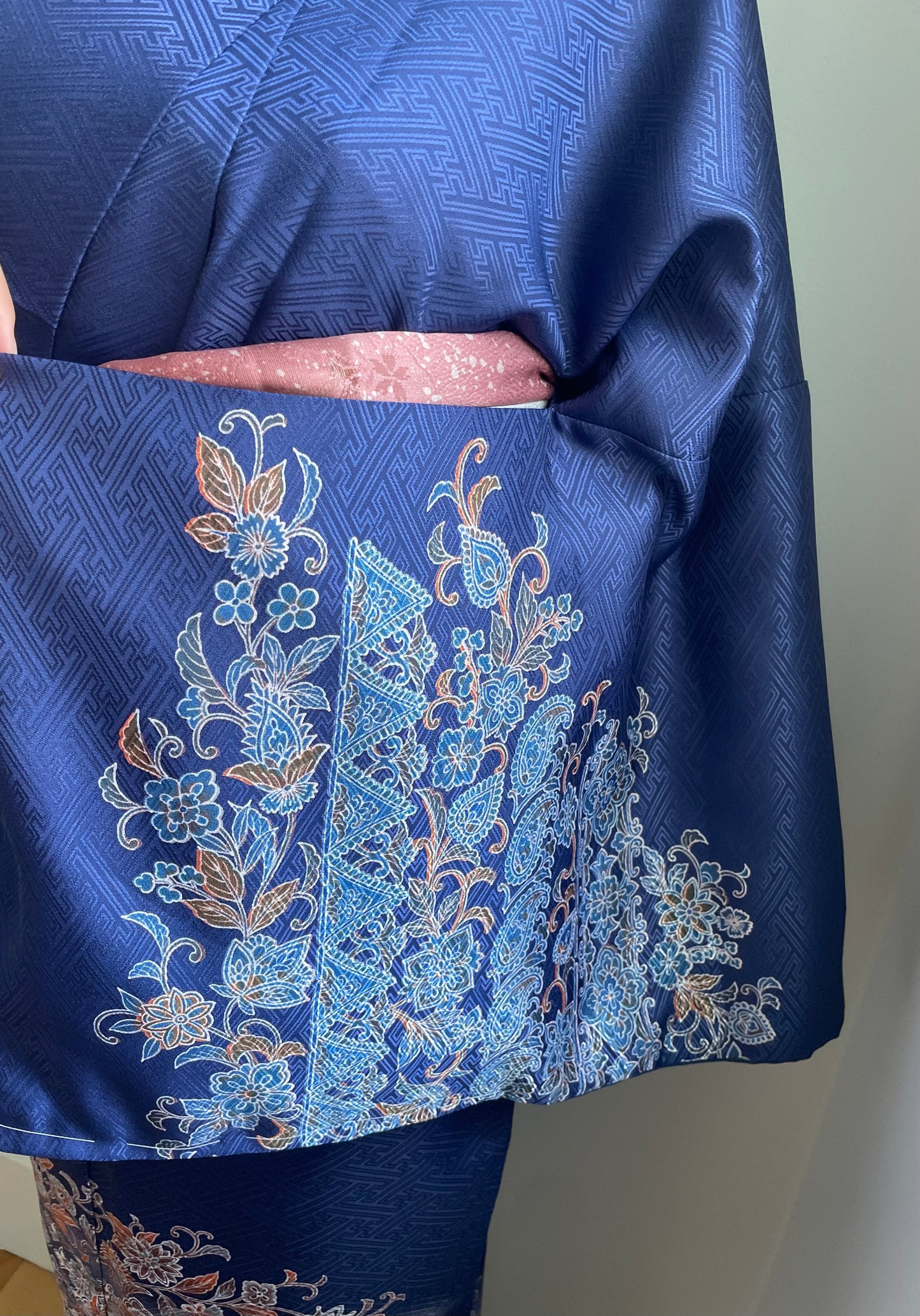 Rent for Washable Kimono (Size L)