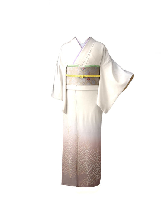 Rent for the Japanese Pure Silk Kimono (Size S)