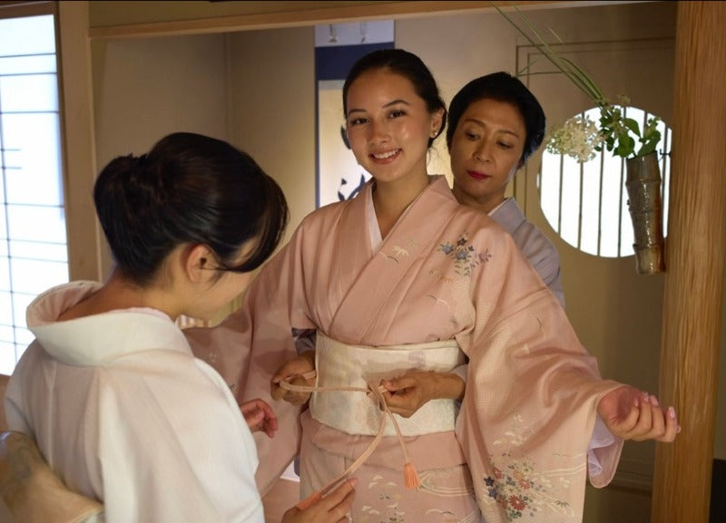 Kimono Dressing Class